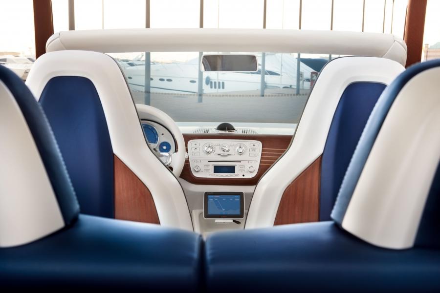  Volkswagen up! Azzurra Sailing Team by Italdesign 2012 года  (фото 2 из 15)